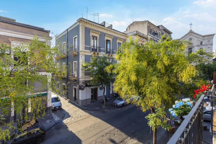 Апартаменты L'Angelo Di Casa Mia Катания Экстерьер фото