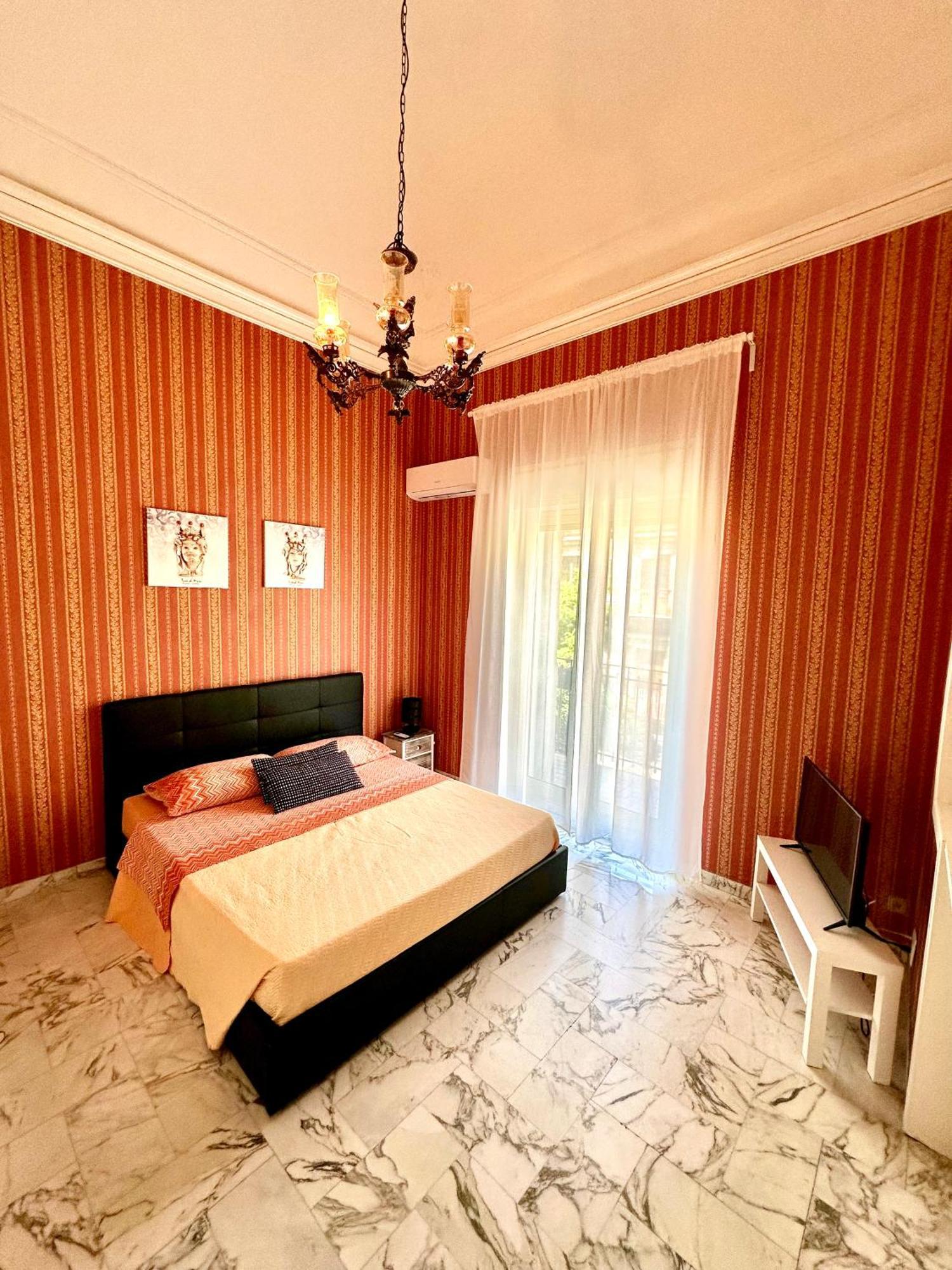 Апартаменты L'Angelo Di Casa Mia Катания Экстерьер фото